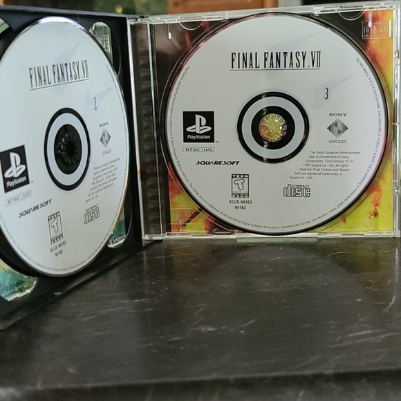 Final Fantasy 7 PS1 all 3 discs - Picture 3 of 7
